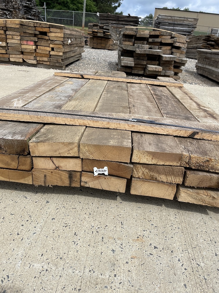 Offers to Sell Reclaimed Wood