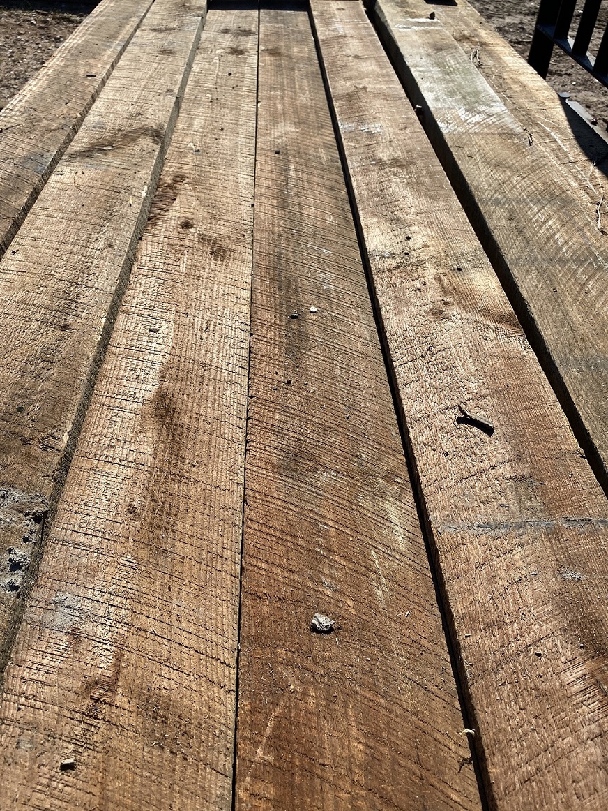 Offers to Sell Reclaimed Wood